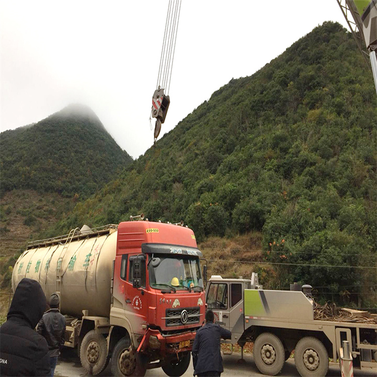 利辛道路救援大型车辆吊装