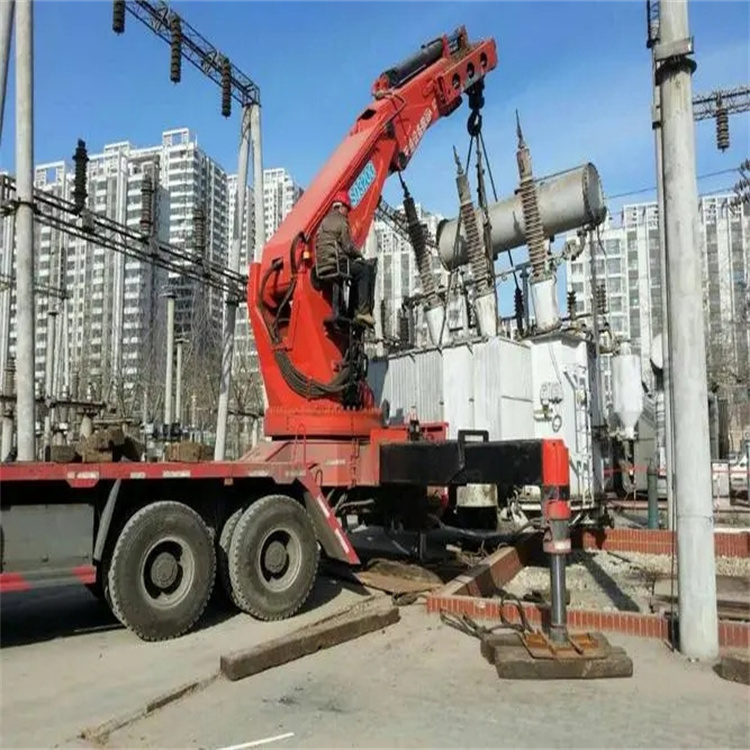 利辛前四后八吊车能吊多少吨